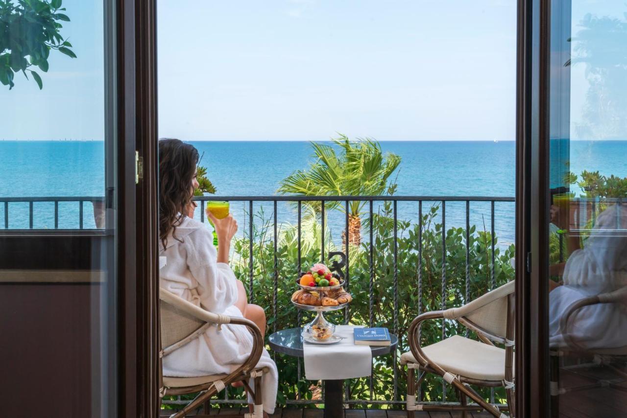 Hotel Lido Degli Scogli クロトーネ エクステリア 写真