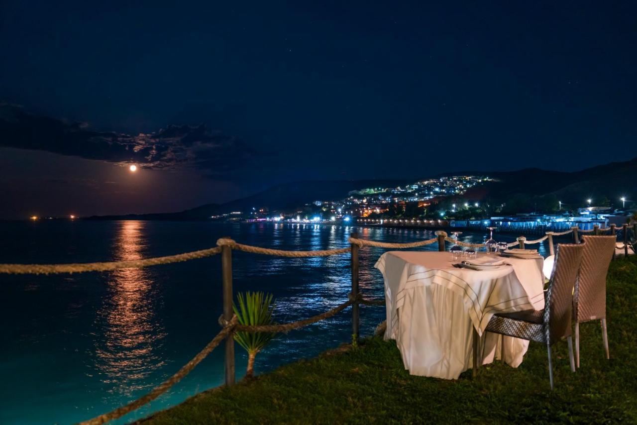 Hotel Lido Degli Scogli クロトーネ エクステリア 写真