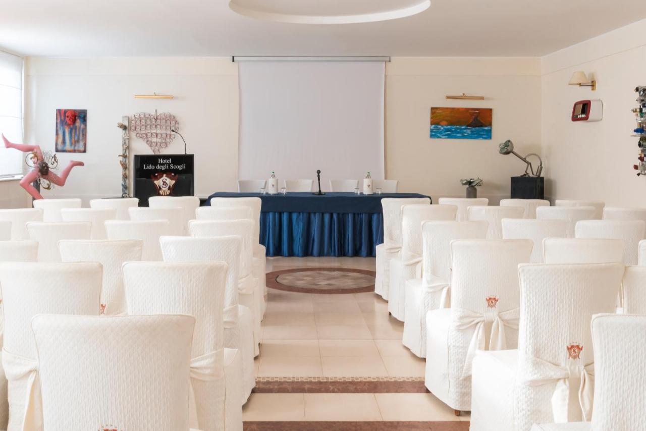 Hotel Lido Degli Scogli クロトーネ エクステリア 写真