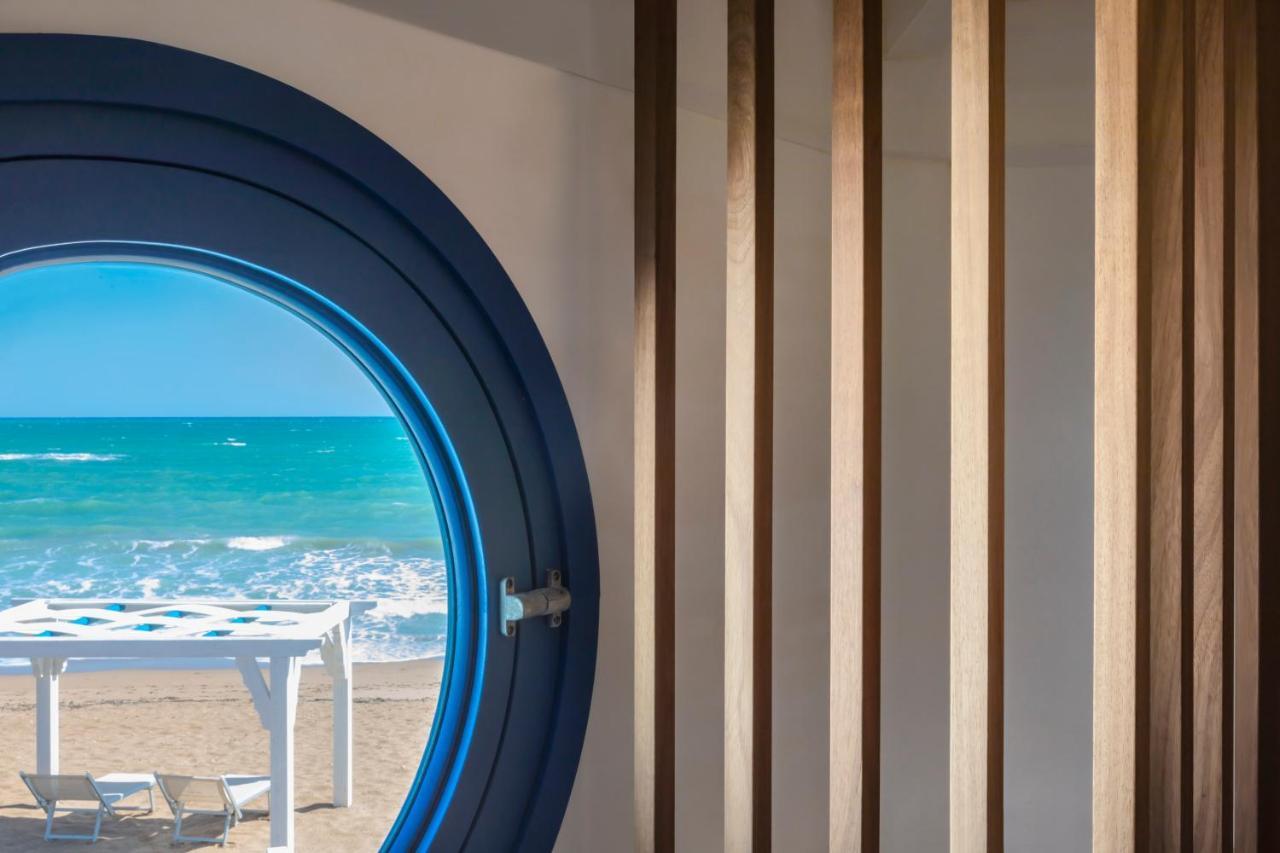 Hotel Lido Degli Scogli クロトーネ エクステリア 写真